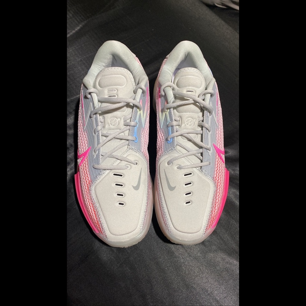Nike GT Zoom Cut Think Pink